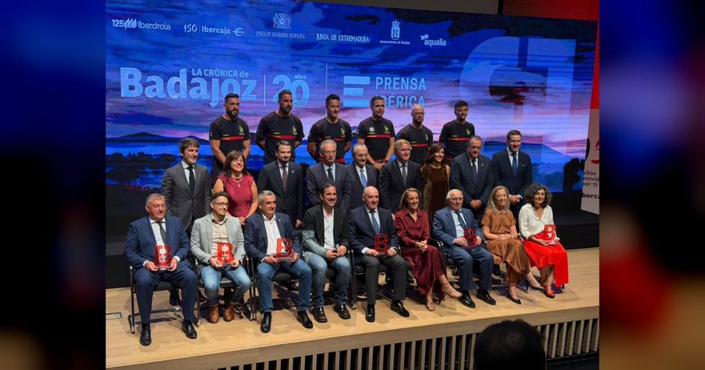 Abel Bautista a los empresarios: "Extremadura debe estar sentada a la mesa en lugar de formar parte del menú"