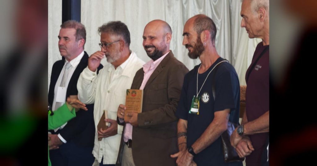 CICYTEX recibe el premio CannaPortugal Global Cannabis Award 2026 a la Excelencia Investigadora en el Cáñamo Industrial