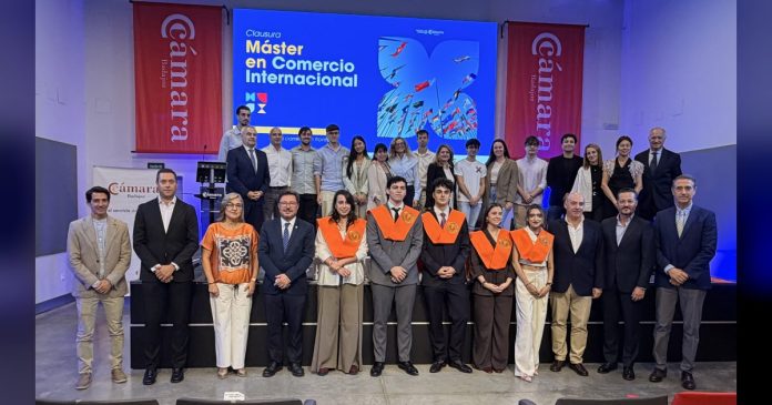Guillermo Santamaría participa en la clausura de la primera edición del Máster en Comercio Internacional