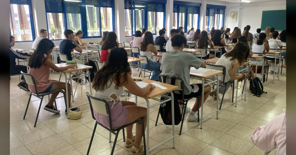 La Consejería de Educación destina 928.000 euros a ayudas para el estudio de inglés en horario extraescolar dirigidas al alumnado de ESO