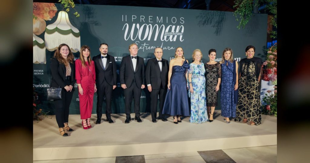La presidenta de la Junta reivindica la ambición de las mujeres y defiende la igualdad de oportunidades en Extremadura