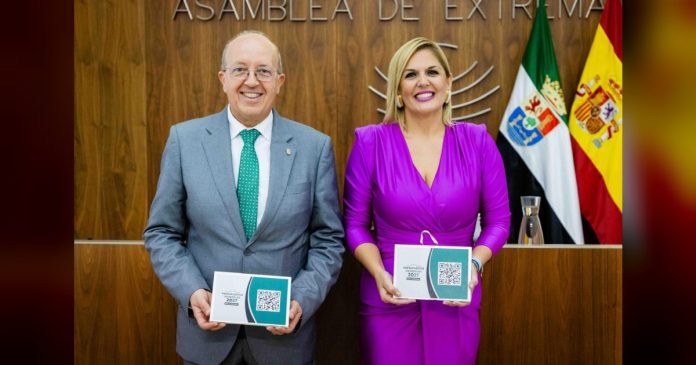 Los PGEx 2027 cuentan con más de 9.254 millones de euros de los que casi el 70 % se destinan a políticas sociales y más del 20 % a económicas