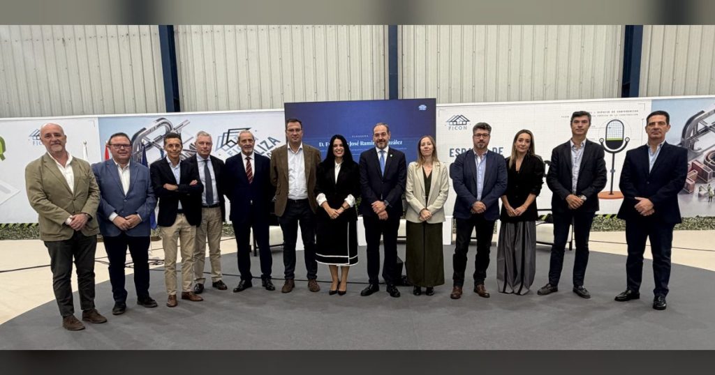 Ramirez destaca el papel de FICON para impulsar la innovacion, la vivienda y las infraestructuras en Extremadura