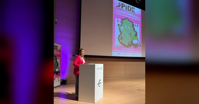 Valencia destaca la importante labor de los docentes extremeños en la calidad de la educación