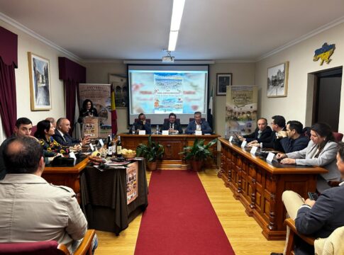 Guillermo Santamaría destaca el componente económico, gastronómico, cultural y social de la Feria Agroalimentaria de Valdefuentes