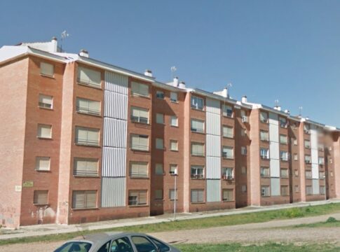 La mejora de la gestión del parque público de vivienda de la Junta incrementa la recaudación sin elevar los alquileres y refuerza su función social