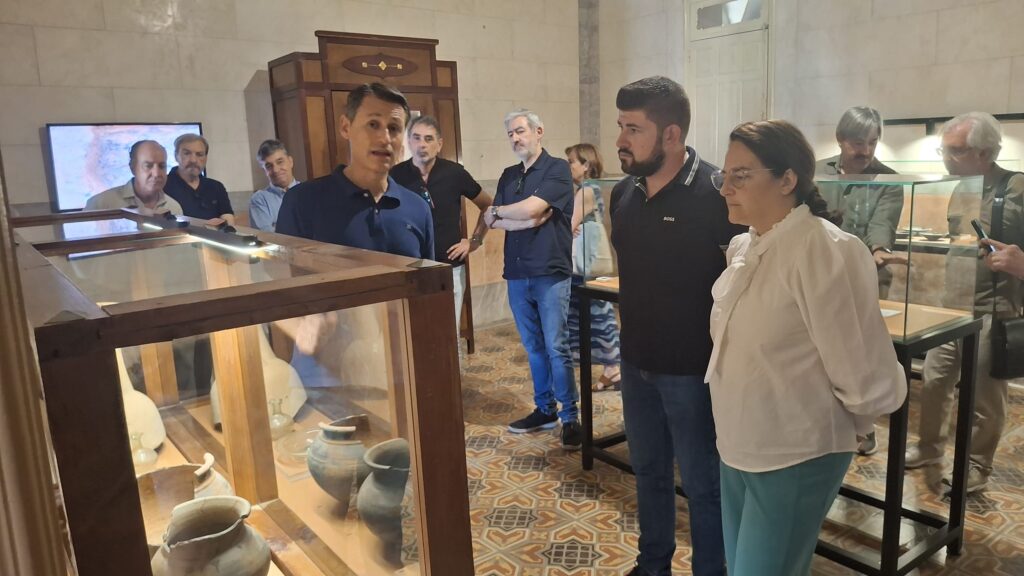 Una exposición muestra los hallazgos de las intervenciones arqueológicas desarrolladas en Medellín durante los últimos años