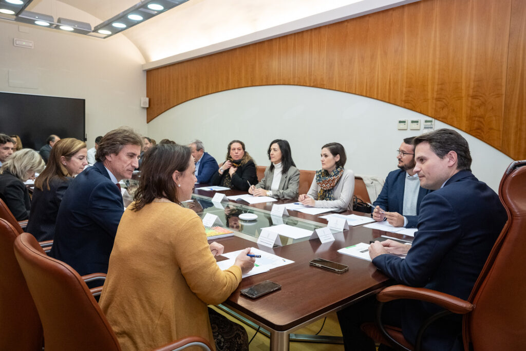 La Junta de Extremadura destina 288 millones de euros para la financiación municipal, un 2,5% más que en 2023