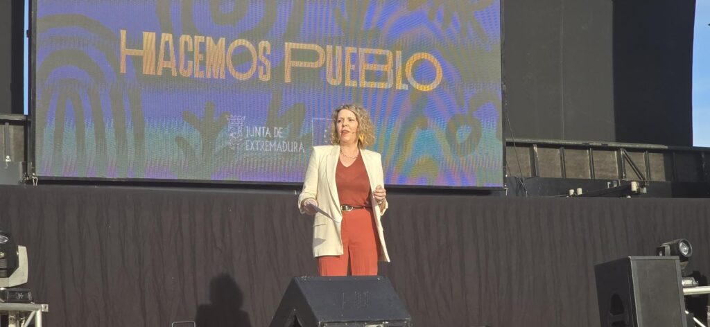 La directora general de Fondos Europeos destaca en Malpartida de Plasencia cómo Europa impulsa oportunidades para Extremadura