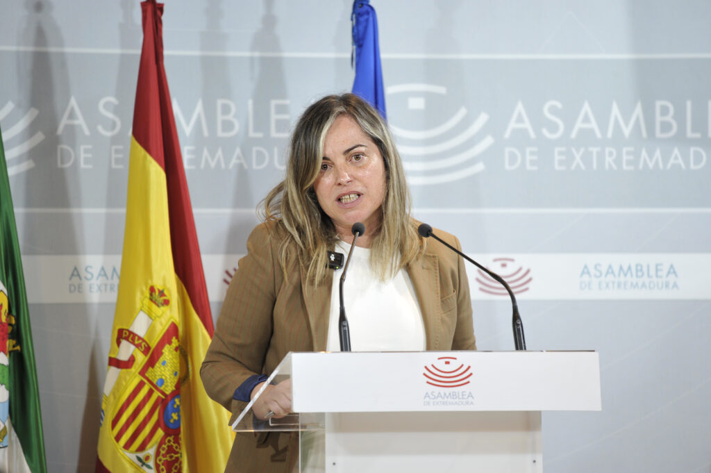 La Junta de Extremadura destina 307 millones de euros a impulsar la vivienda, las infraestructuras y el transporte en la región