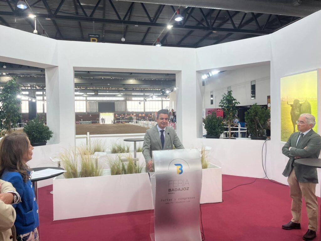 La Junta continúa apoyando y potenciando al sector equino poniendo a disposición de los criadores sementales de alto valor genético para seguir avanzando en la mejora de las razas