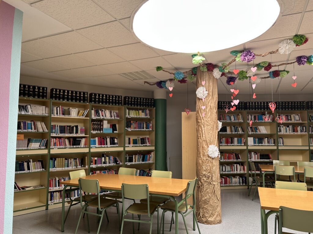 Educación destina 9 millones de euros a ayudas de libros de texto y material escolar para el próximo curso
