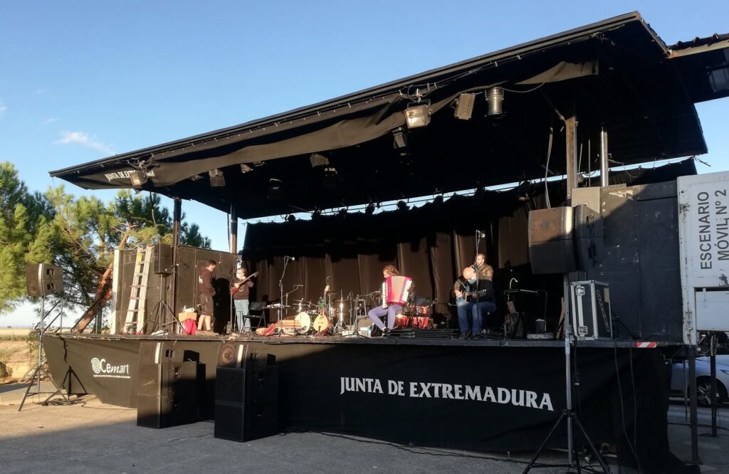 La Consejería de Cultura destina más de 400.000 euros a los Escenarios Móviles cuya programación comienza este fin de semana