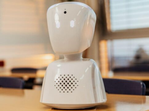 Educación impulsa la implantación del ‘Proyecto ZOE’ para acercar las clases a los alumnos hospitalizados